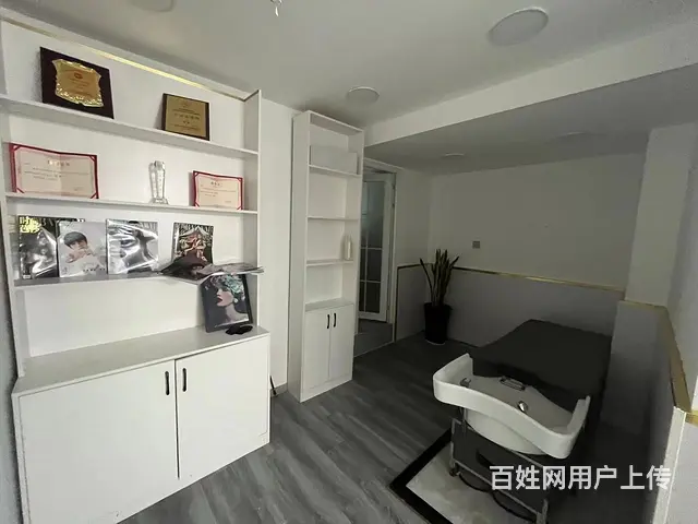 XN 武侯区保利花园小区门口 临街商铺 美发店转让 - 图片 5