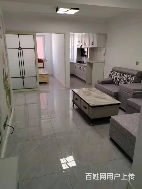 山河半岛对面花香名苑电梯5楼两室家具家电齐全，拎包入住年租 - 图片 2