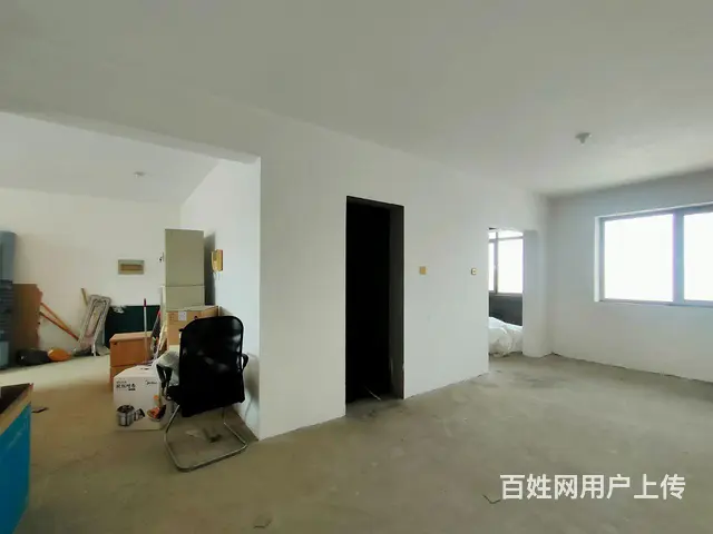 大自然一期大户型毛坯房，电梯房，三居两厅两卫！ - 图片 1