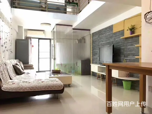 汇展华城复式公寓，住宅性质民用收费电梯中层2房2厅2家电全齐 - 图片 1