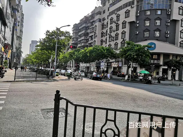 万象城沿街转角旺铺急转，适合饮品奶茶咖啡美甲服装等 - 图片 4