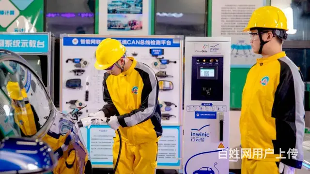初中找技校来万通，学新能源汽车维修技术升学签约就业 - 图片 1