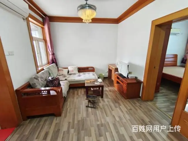 金玉花园对面新工村3楼，新装修2室2厅63平米 - 图片 1