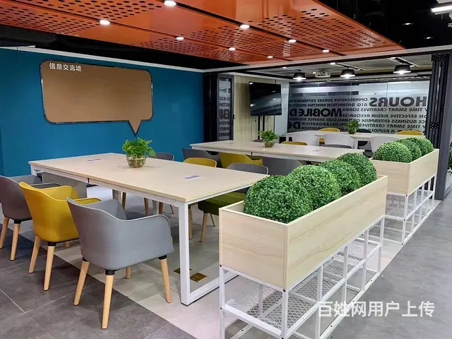 迎宾路口地铁口适合一个人的工位来袭！租金一价全包 - 图片 1