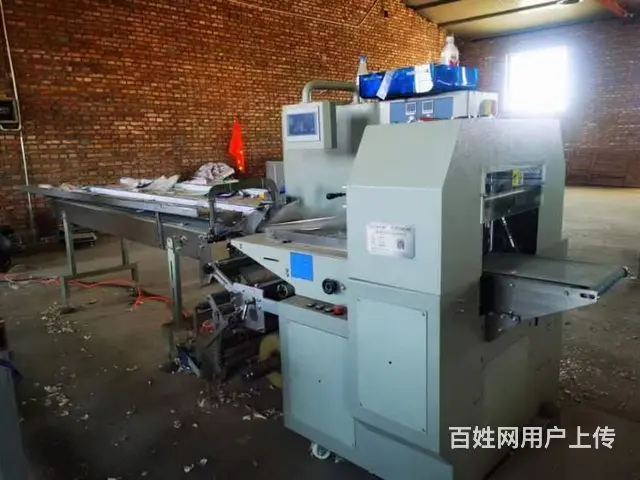 低价出售二手枕式包装机 - 图片 2