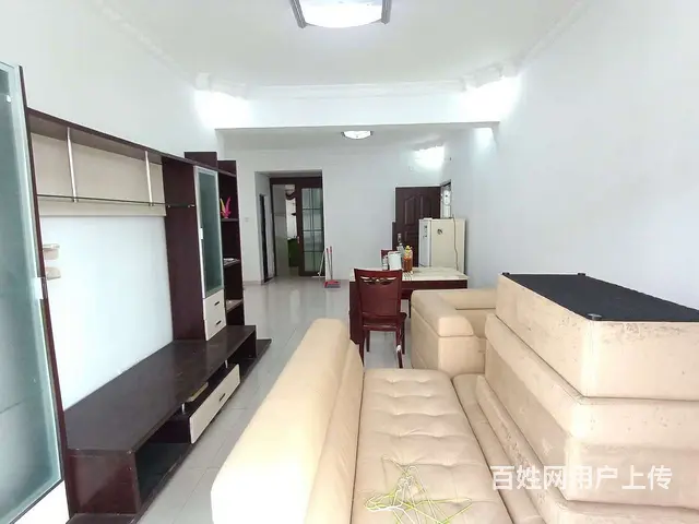 吉大荔苑4房2厅出租，租价2600，楼梯6楼。 - 图片 3