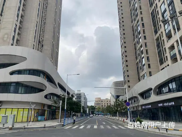 运河天地龙城夜巷美食街市中心转角大开间10米，纯一层外沿街 - 图片 12