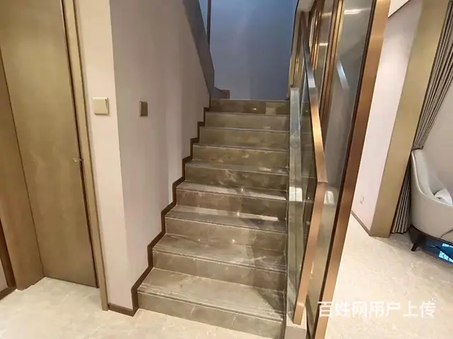 现房内部特价来电减5万上下三层送大院子露台富力乌衣水镇别墅 - 图片 5