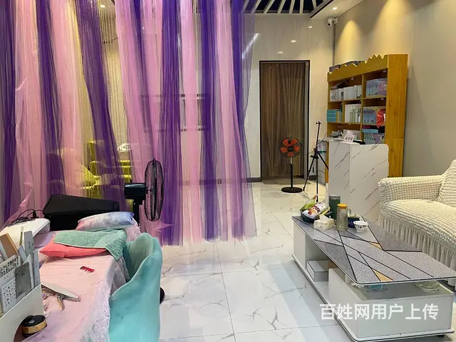 转让开发区万达商业街店铺 - 图片 1
