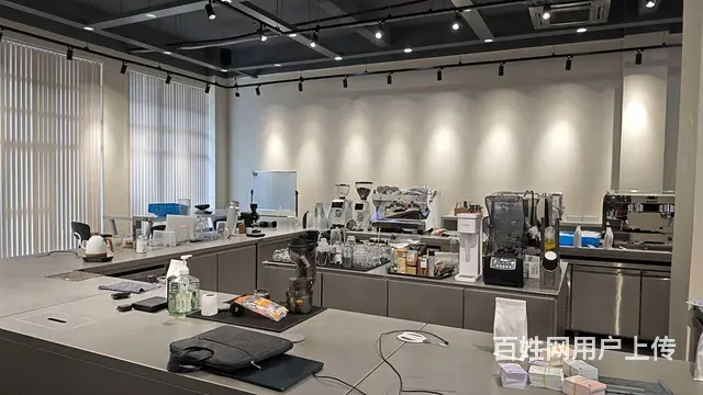 现成仓库展厅转让 - 图片 2