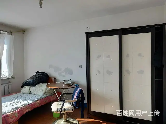 捡漏水泥社区 普通住宅 简单装修 - 图片 1