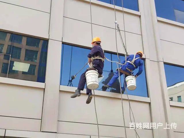 庆阳外墙清洗公司、西峰高空作业蜘蛛侠师傅、外墙维修 - 图片 1