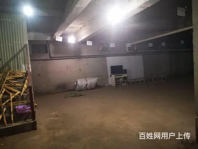 王家梁安居北路高法对面360平米库房出租 - 图片 2