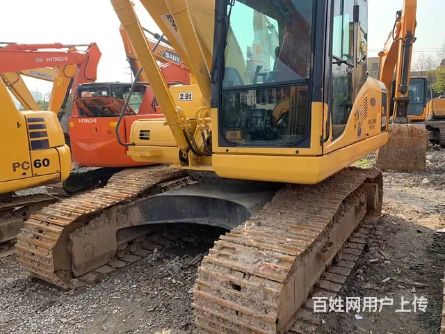 小松200-7二手挖掘机，纯土方机，全国包运可按揭 - 图片 2