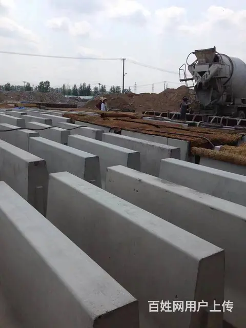 哈尔滨本地厂家批发生产水泥隔离墩道路护栏 - 图片 7