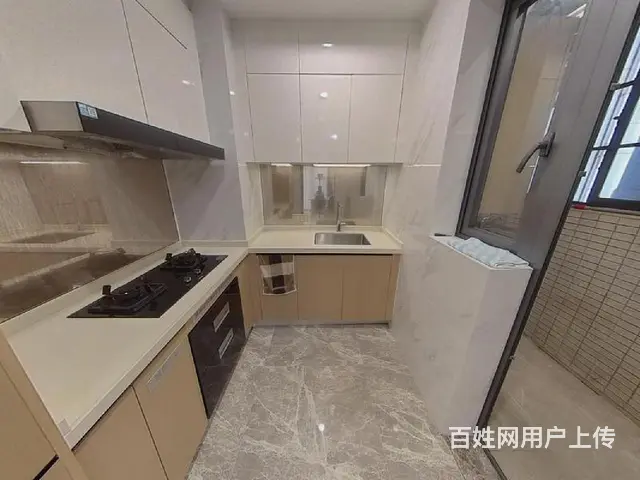 近拱北，前山轻轨站楼上 中海环宇城 6800/月 3房 - 图片 1