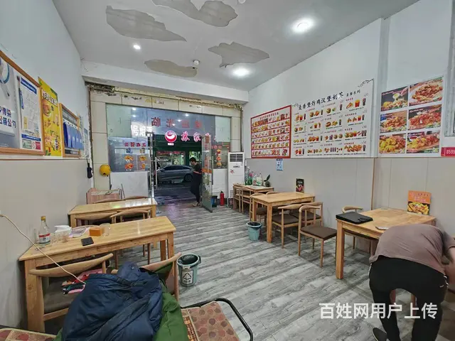 （易转推荐）义乌人流量大好生意品牌炸鸡店转让 - 图片 2