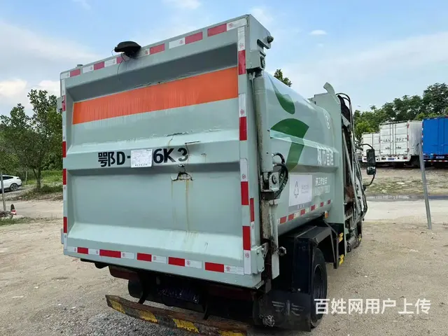 19年10月蓝牌工作环卫车，带压缩 - 图片 2