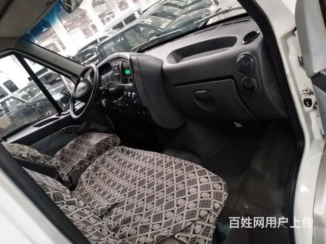 依维柯 2007款 依维柯A32 2.5T 手动 - 图片 6