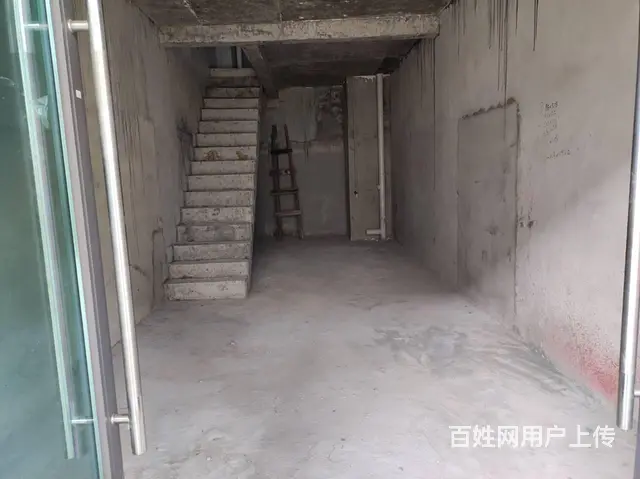 （51旺铺推荐）龙湖光年二楼临街店铺66平出租 - 图片 5