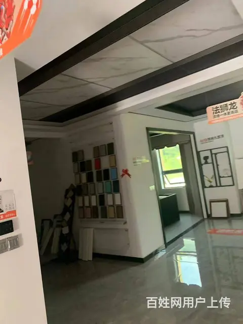 位置优越 客流量大 租金不贵 做生意的好地方 - 图片 2