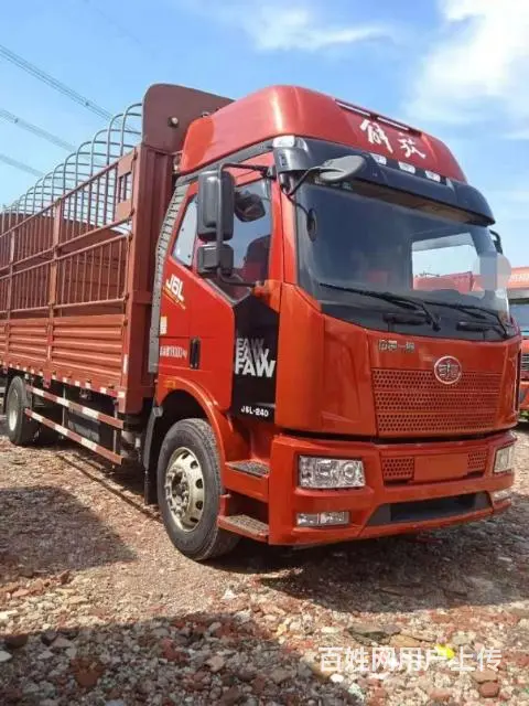 急售小解放240马力单桥6m8高栏载货车 - 图片 1