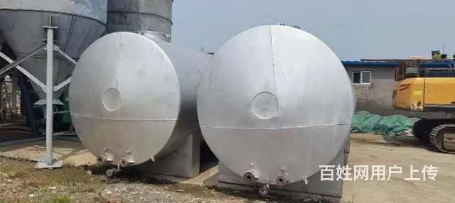 沈阳出售油罐水罐火车罐水泥罐白钢罐运输罐立罐搅拌罐 - 图片 11