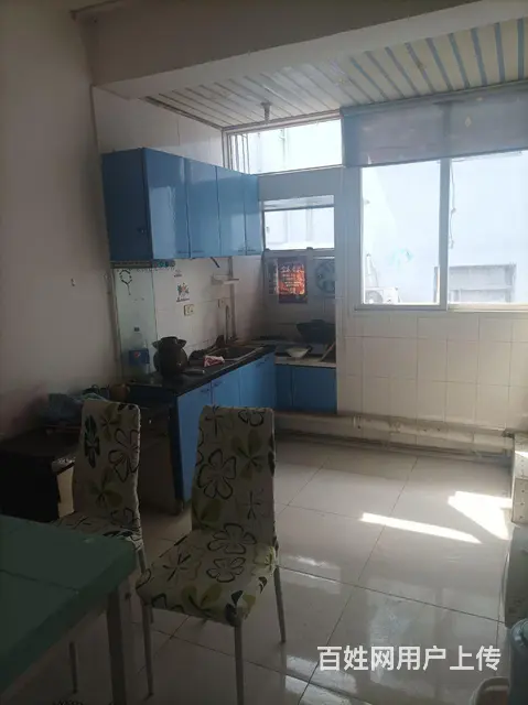 步行街一室一厅靓房业主直租 - 图片 1