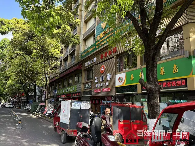 （四川铺鑫网）巴州区江北大道盛华堂对面342㎡餐饮店转让 - 图片 3