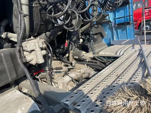 重汽汕德卡手动挡车况原版包提挡可分期460马力。 - 图片 3