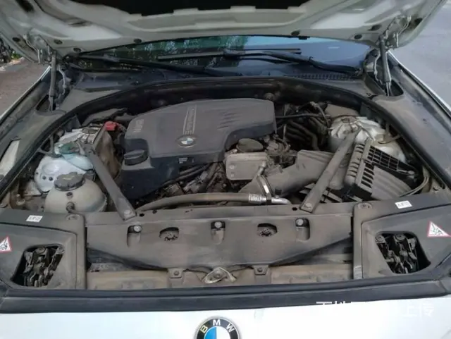 宝马5系 2014款 525Li 2.0T 手自一体 豪华设 - 图片 4