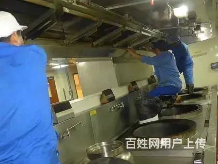 昆山市巴城酒店餐厅单位食堂油烟机清洗，油烟管道清洗 - 图片 1