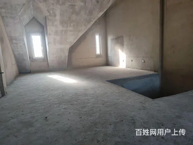零首付出售绿地剑桥联排别墅 - 图片 9