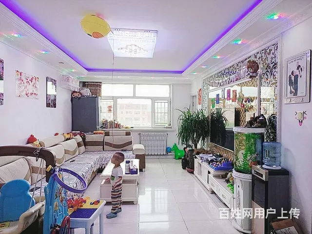 精装修拎包住 随时看 满三年 没大税能贷款 急售 - 图片 1