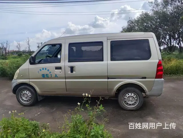 13年上牌五菱荣光面包车 - 图片 5
