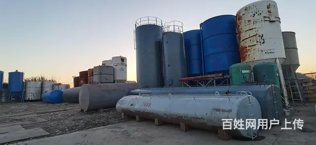 沈阳出售油罐水罐火车罐压力罐水泥罐白钢罐运输罐立罐 - 图片 1