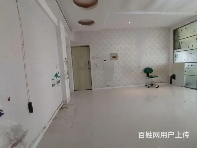 凌河庄园车库打包二楼84平两室一厅阴阳格局简单装修 - 图片 5
