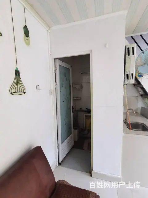 八一小区 商住两用1厅优惠出租 中等装修 - 图片 1