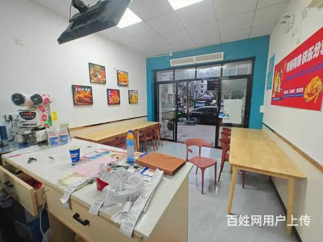 （易转介绍）义乌营业中人流量大生意火爆品牌炸鸡店转让 - 图片 2