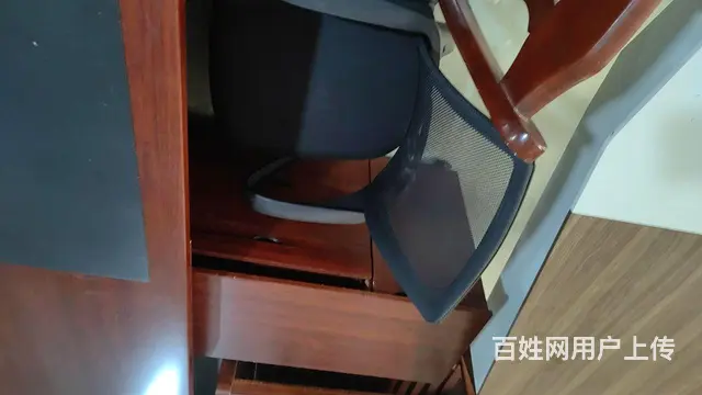 衣柜，沙，发床 - 图片 2