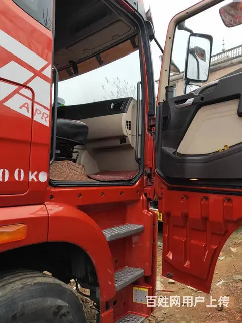 解放JH6牵引车 550马力潍柴国5两年带保险 - 图片 4