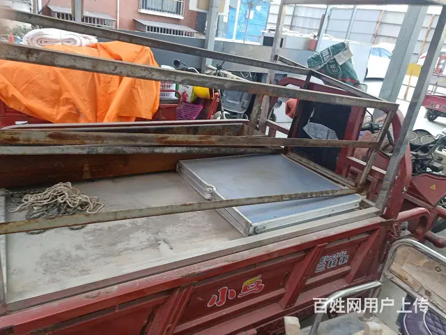 八成新三轮车，带煤气灶，餐蓬，雨伞。还有一套烧烤 - 图片 5