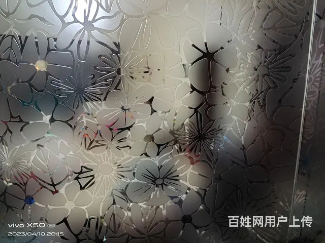 旋转工艺玻璃砖隔断 - 图片 1