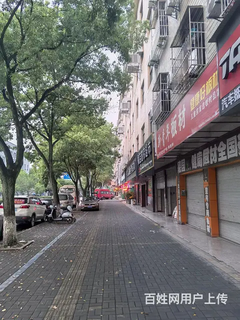 房东直租！东阳横店镇华夏大道100平店铺出租！没有行业限制！ - 图片 2