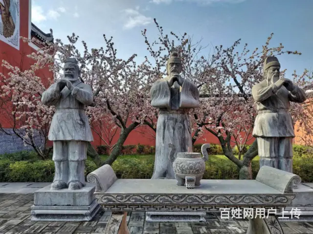 桃园三结义人物石雕 - 图片 1