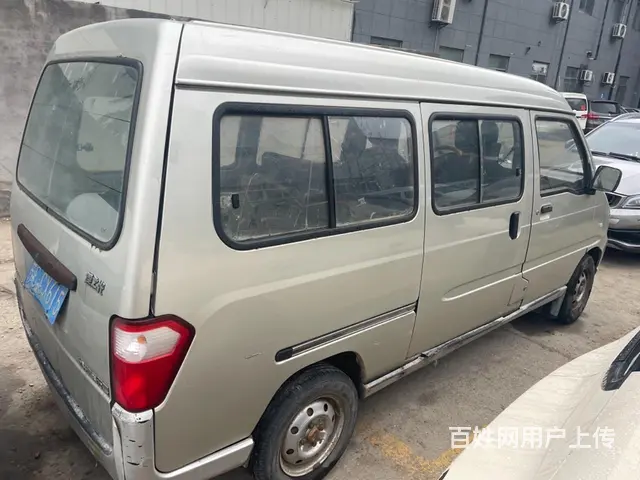 加长款几千块钱五菱面包 - 图片 4