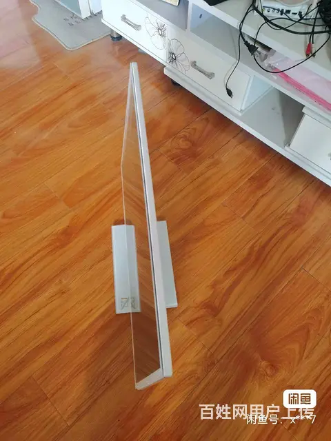 32寸显示器二手，内屏有小白点，不影响使用，特价初 - 图片 5