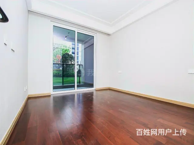 锦尚和品府 客厅东边对泳池 南边1300方大草坪 诚心卖 - 图片 10