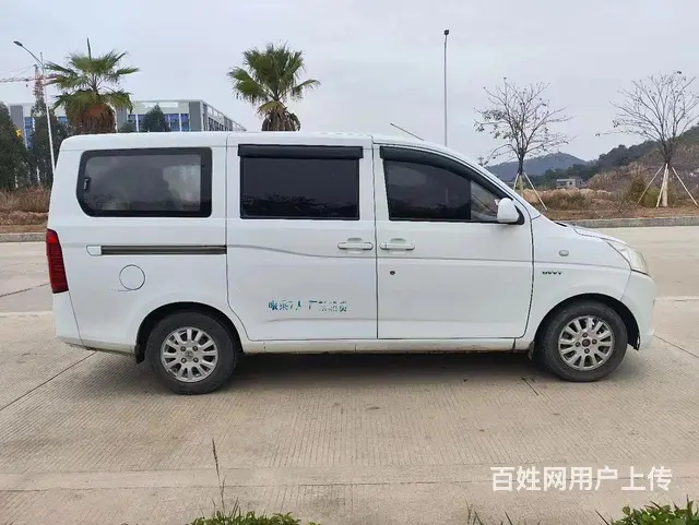 差几天17年五菱荣光V - 图片 4