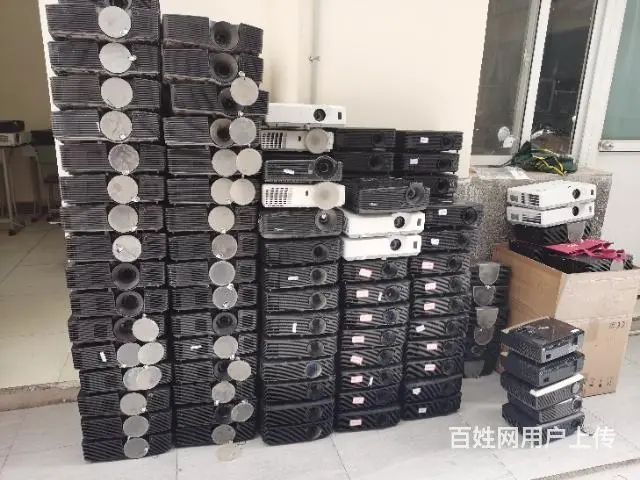 成都二手投影机出售 - 图片 1